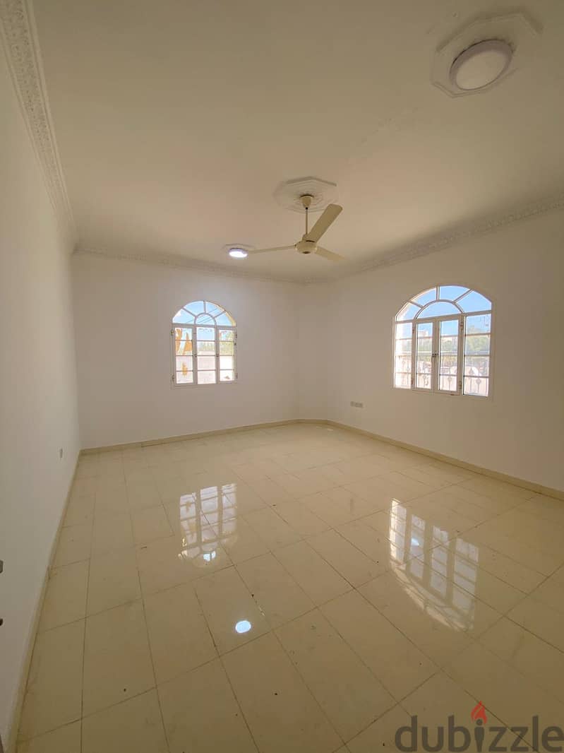 "SR- AG-715  Spacious  Villa for Rent in mawaleh south 3