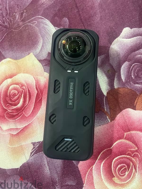 insta360 4X with insta original streak only one month use 12