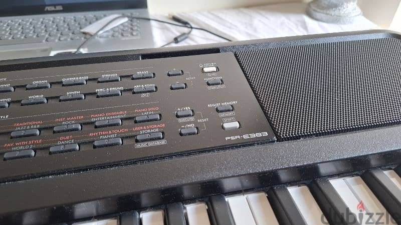 Yamaha PSR E383 2