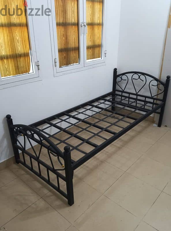 Single steel bed used 1