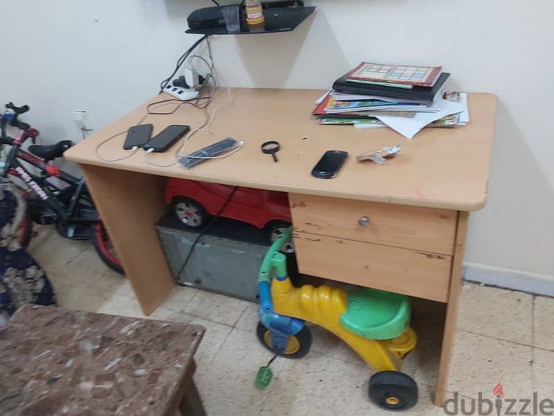 Dining Table with chairs,Table , 1