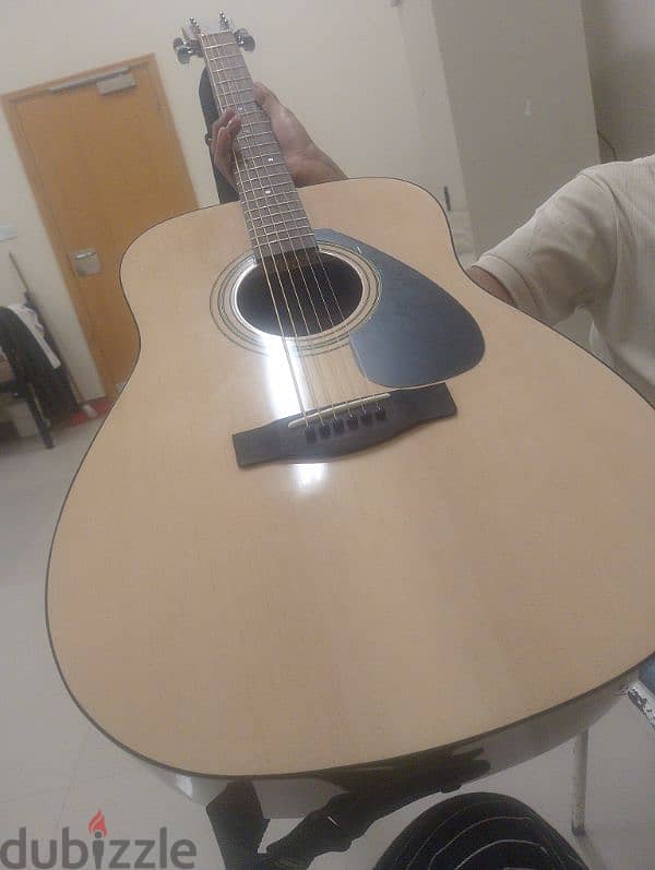 Yamaha F310NT guitar 2