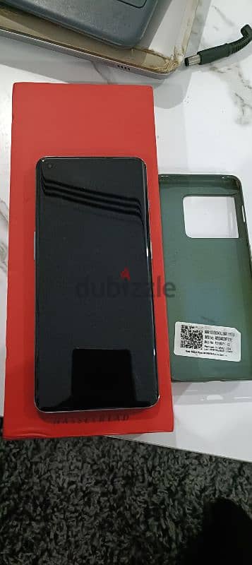 good condition OnePlus 10 pro 1