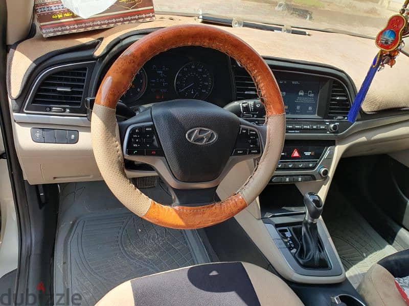 hyundai Elentara for rent 2017 5