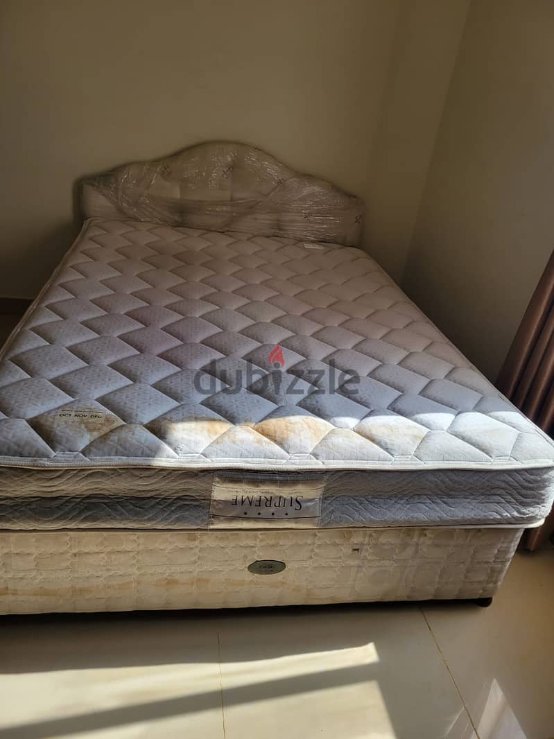 Bed cot and matress double 0