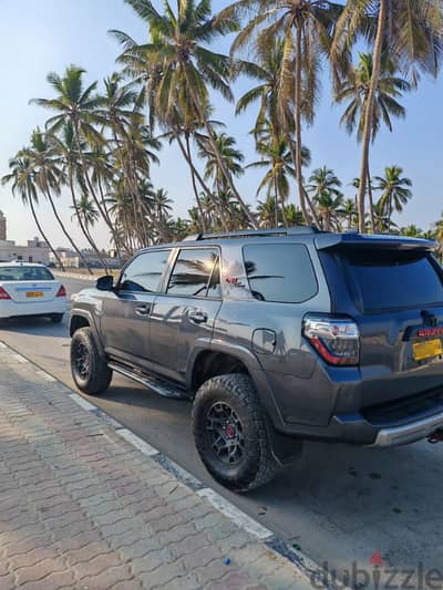 Toyota 4 Runner TRD OF ROAD FULL NO 1