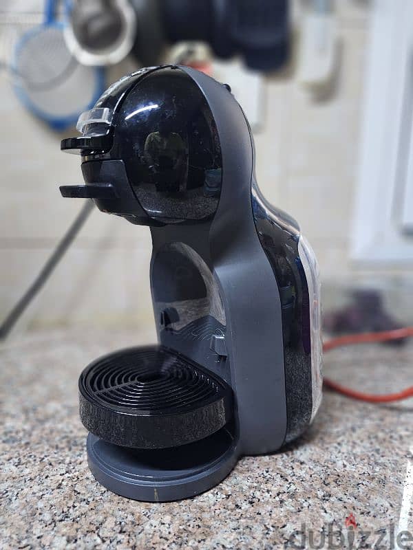 Nescafe Dolce Gusto Coffee Manchine 1