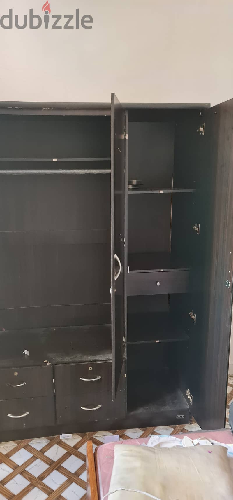 Used Cupboard for selling 3