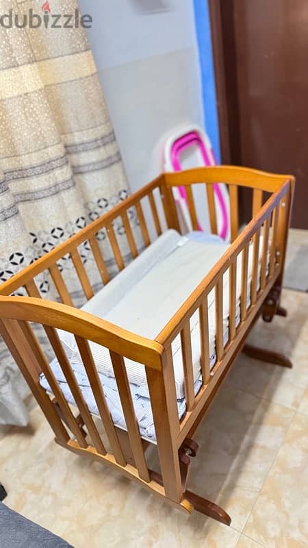 baby crib 1