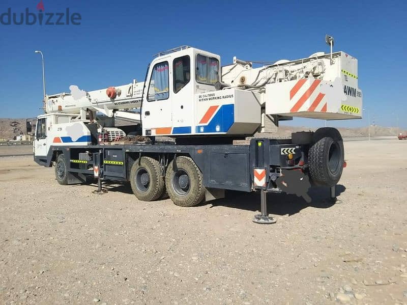 Zoomlion 25Ton Crane for sale 2