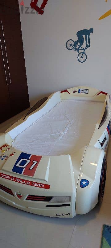 Racing Car Bed 0