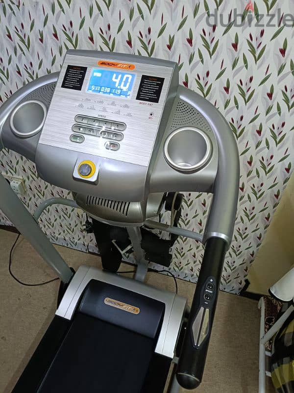 Treadmill delivery Free 2