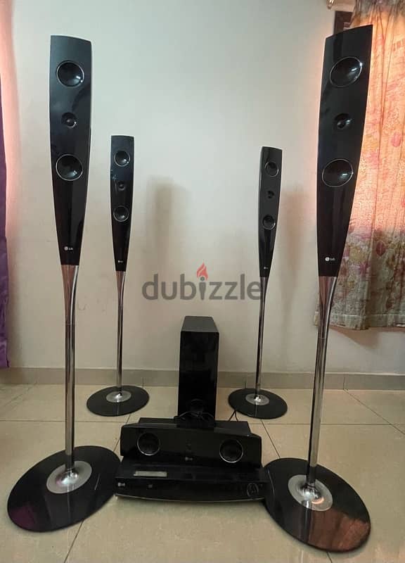 LG 5.1 Dolby DVD Home Theatre - 1000W 2