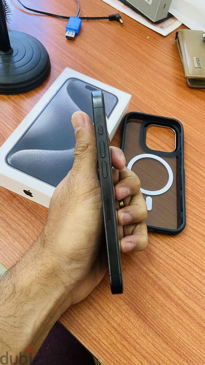 Apple - iPhone 15 Pro 256 GB OMR 320/- 3