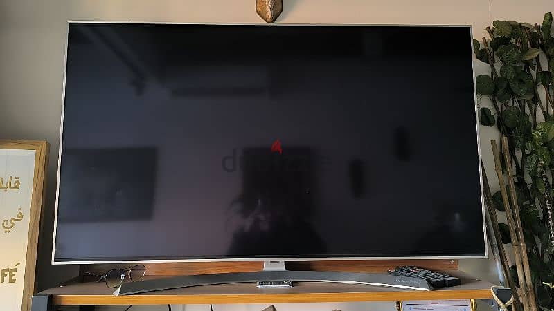 selling Bose speaker and LG smart TV urgent 3