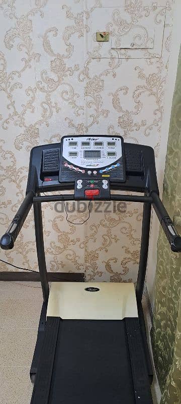 Treadmill Heavy-duty with Automatic Inclined(i Can Delivere also) 12