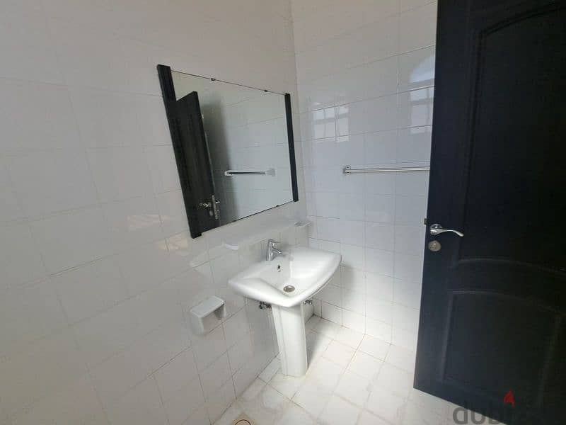 spacious  flat on south Mawleh near Holiday in 9