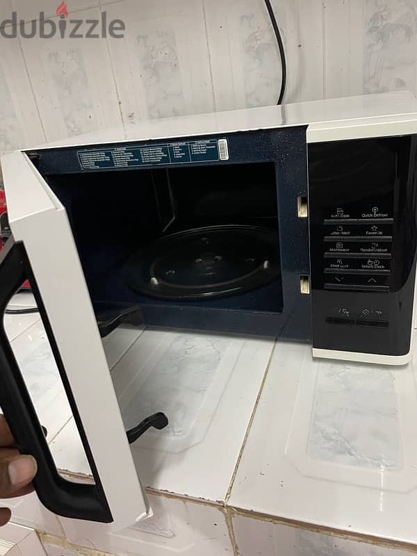 Microwave Oven 23-24Ltr Samsung 1