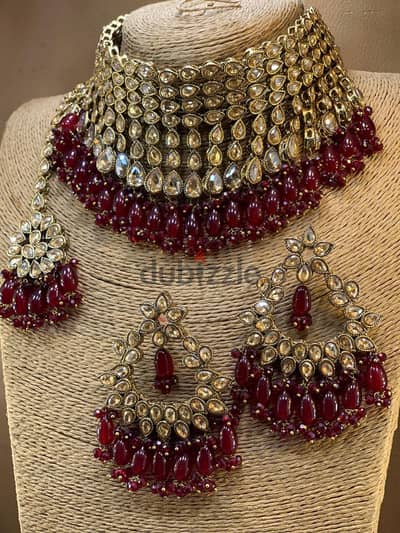 Pakistani traditional jewelry with customization and world wide deliv