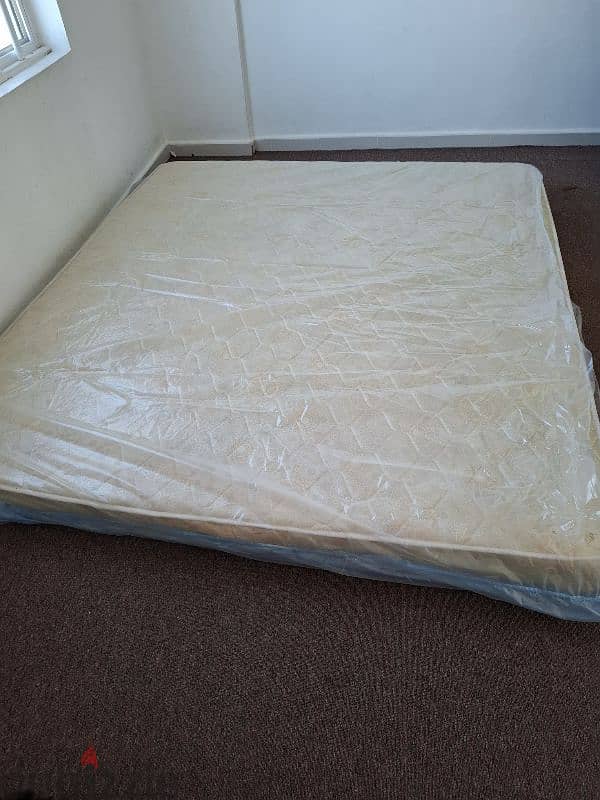 king size double mattress 0