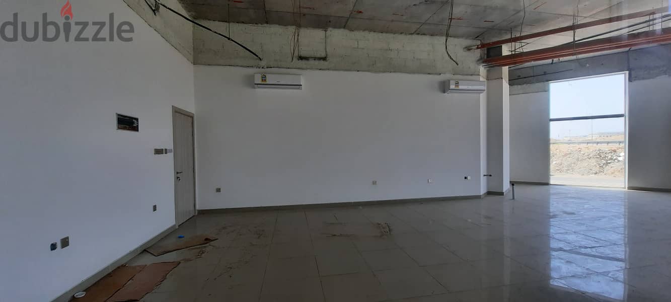 Showroom for Rent - Al Ansab Near Expressway 2