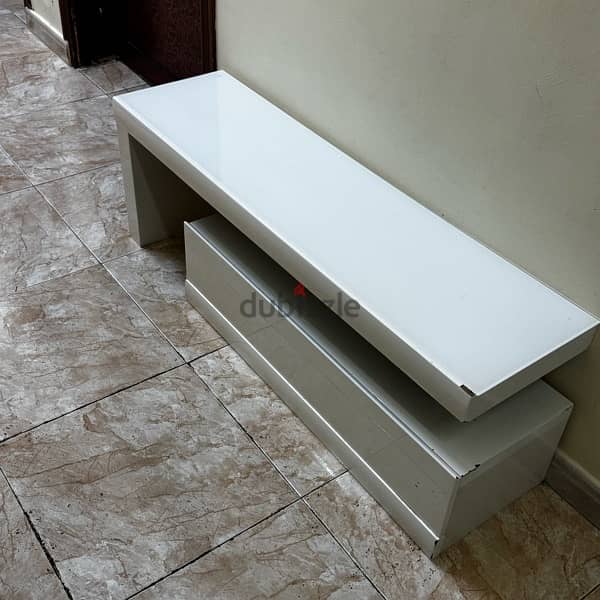 Tv Table used for urgent sale . 0