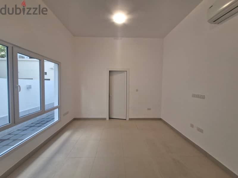 4 BR + 1 Maid’s Room Villa in Al Hail North (Close to the Village) 4