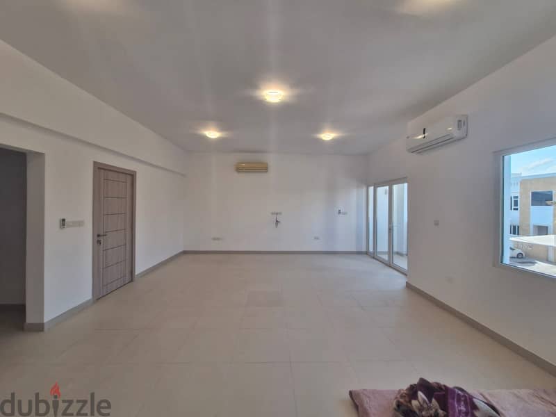 4 BR + 1 Maid’s Room Villa in Al Hail North (Close to the Village) 7