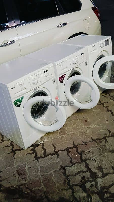 LG 7 kg washing machine for sale in good working 1