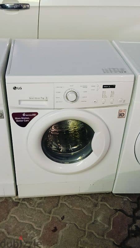 LG 7 kg washing machine for sale in good working 4