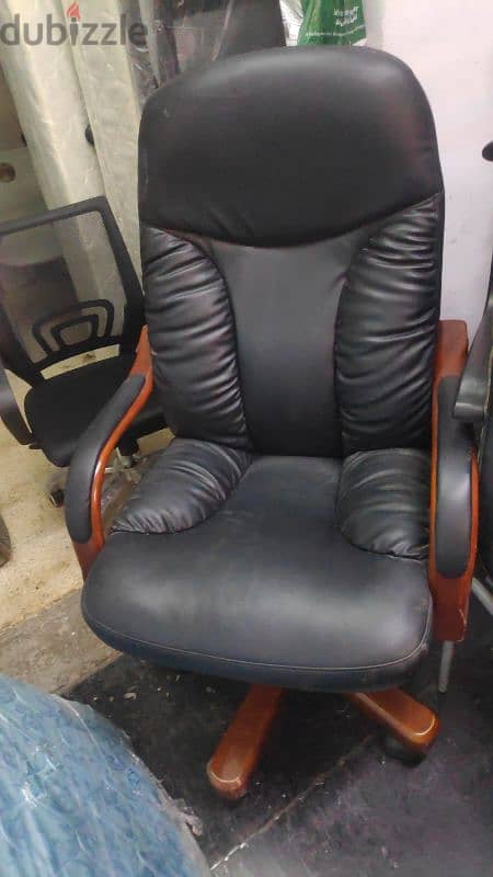 Mix Office Chairs Used and New Quantity Available 9