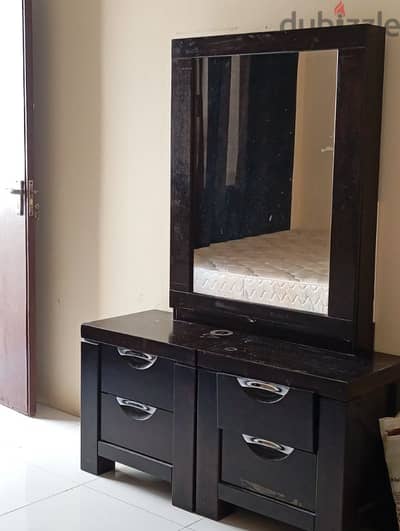 dressing table