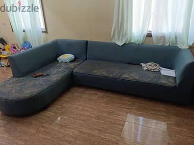 room for rent with furniture