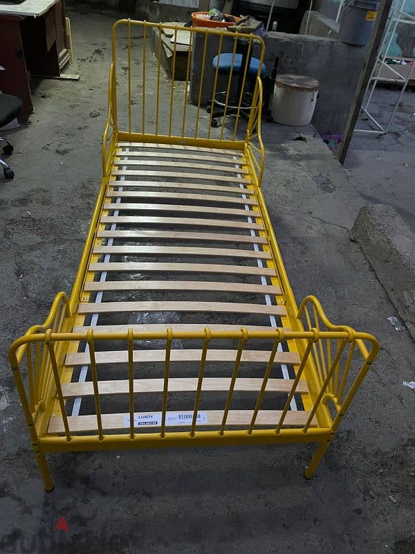 2 single bed without mattress for sale 1 single bed with mattress 2