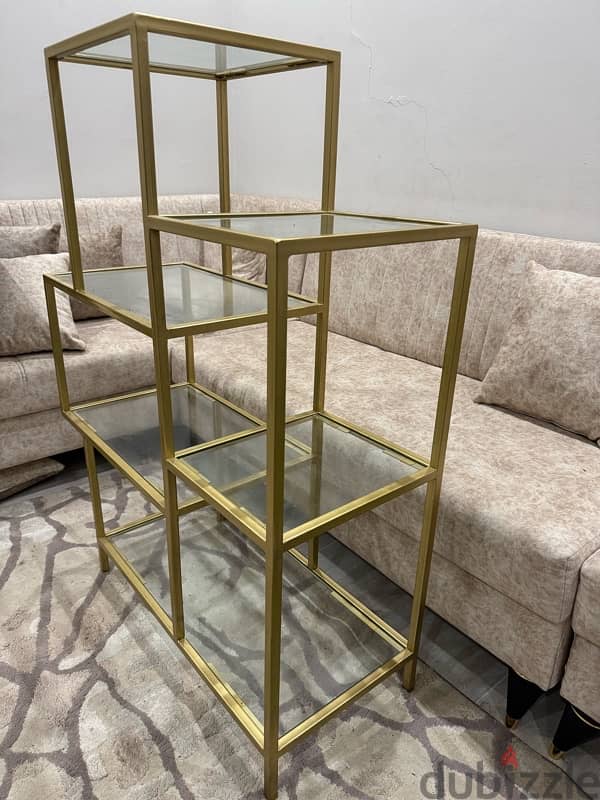 ستاند لون ذهبي وارفف زجاجيه golden stand with glass shelves 0