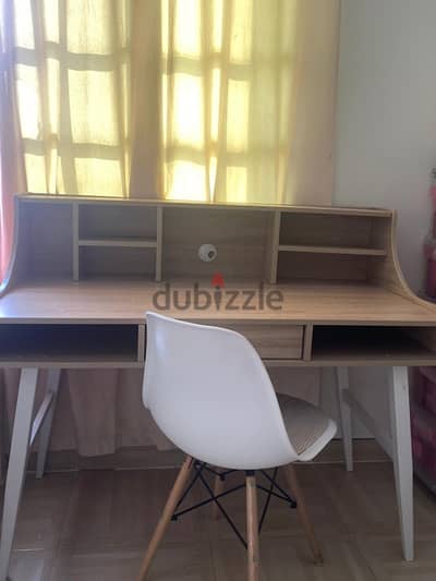 طاوله للدراسه Work /study table