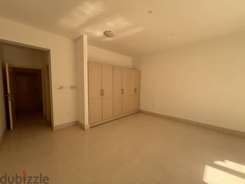 Cozy 3 Bedroom Villa for Rent in Qurum 5