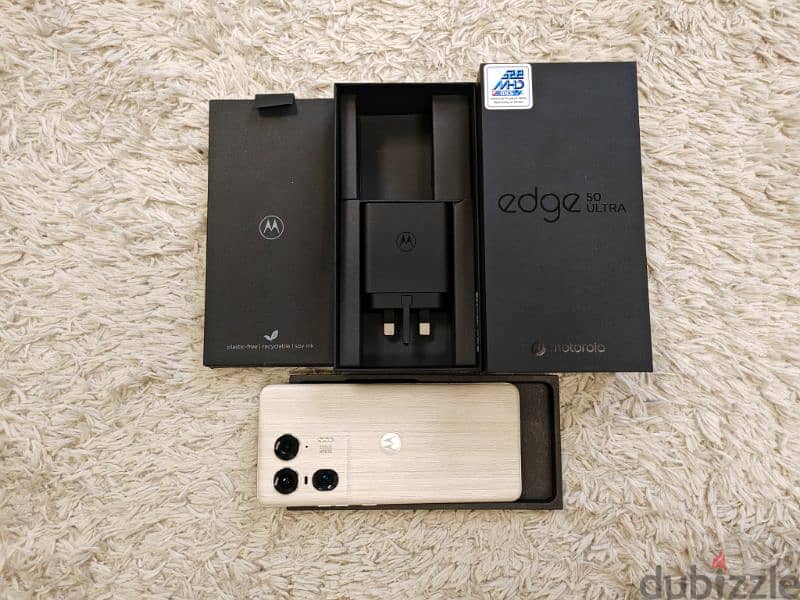 Motorola Edge 50 Ultra Wood 1TB/16GB Like Brand New in Warranty 12