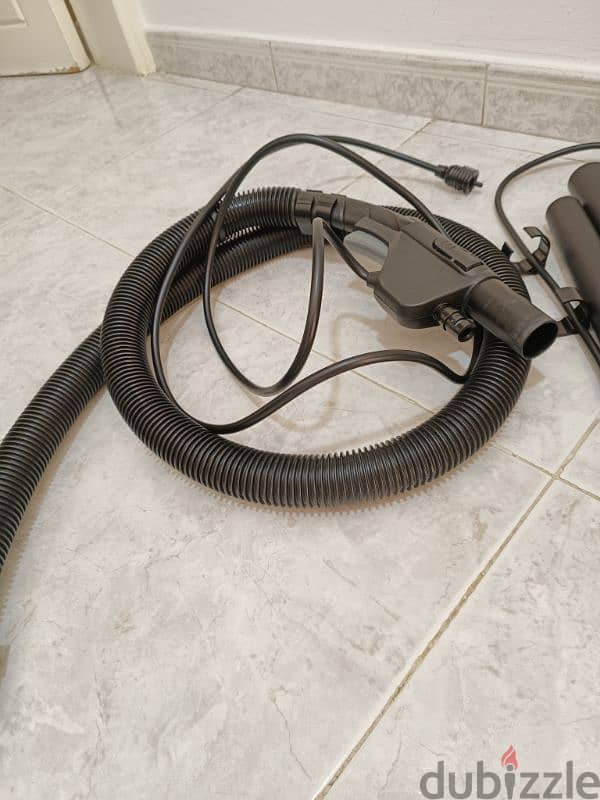 Karcher Vaccum Cleaner SE4001 2