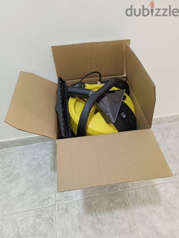 Karcher Vaccum Cleaner SE4001 3