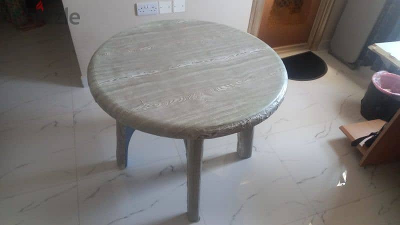 round table/computer table 2