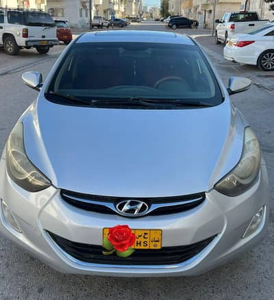 Hyundai Elantra 2012