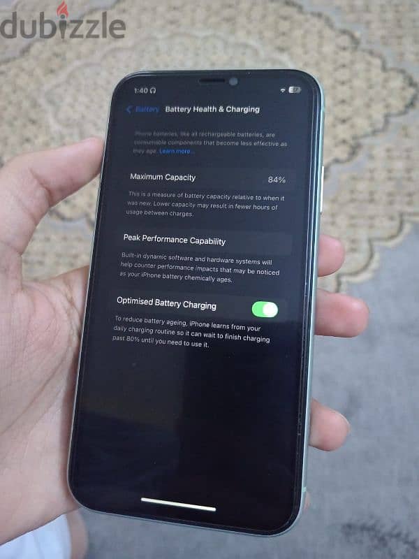 Iphone 11  128 gb 84% battery health 6