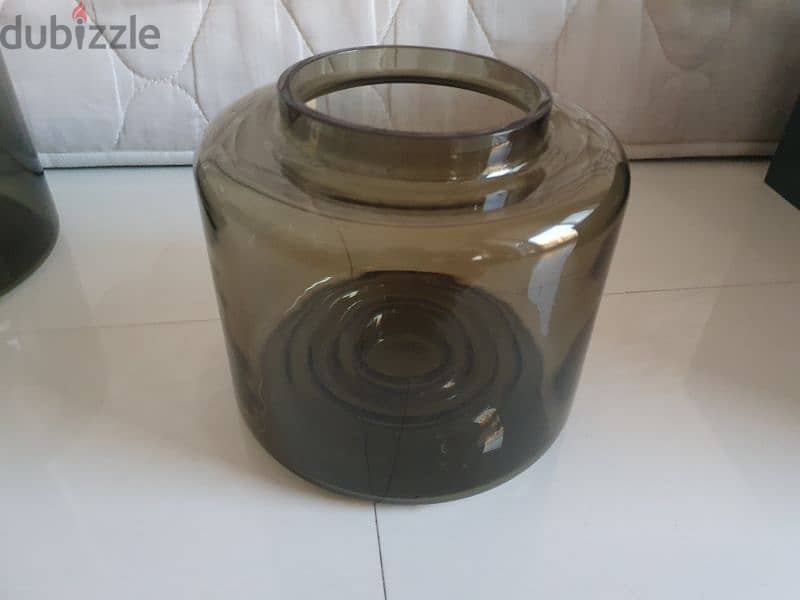 Black Transparent Vase / Storage 2