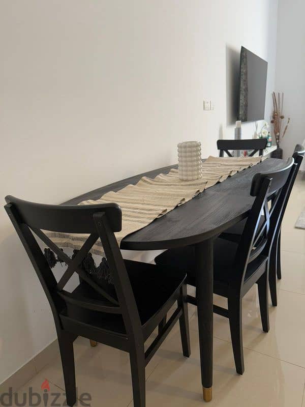 Used dining table same like new, for sale 3