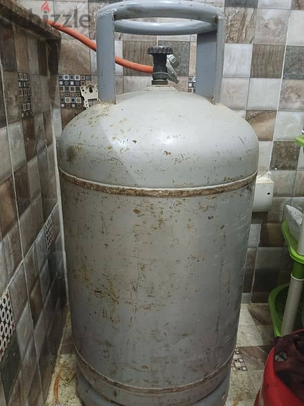 Gas Cylinder 1