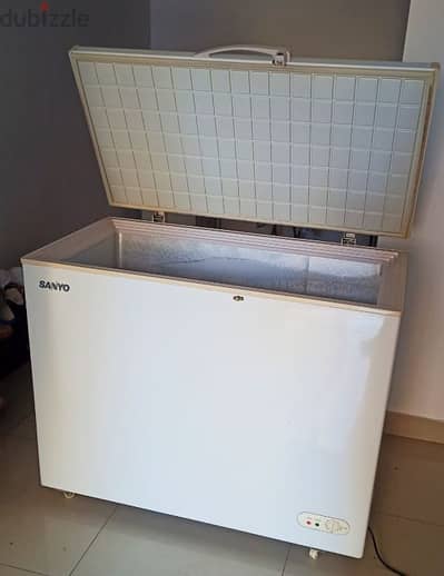 Freezer for sale sanyo