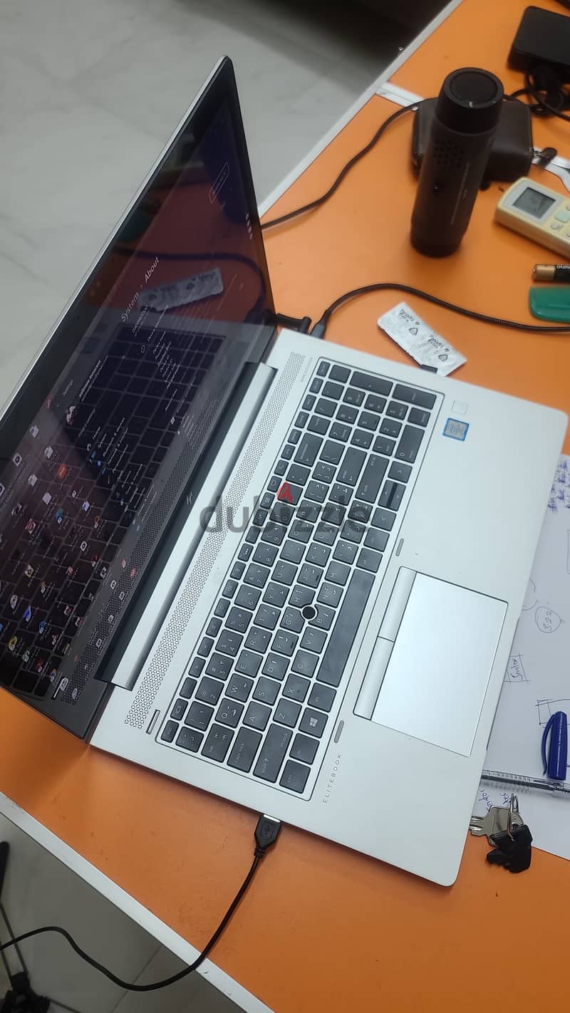 hp elitebook 850 (touch screen) 3