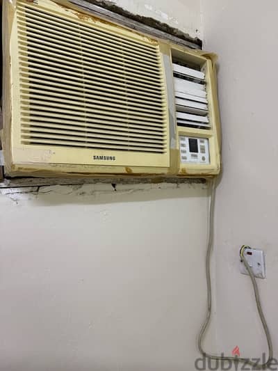 1.5 ton Window AC with Remote