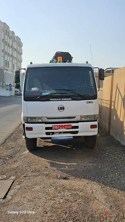 شاحنة هياب کرین مع رافعة ونش للإيجار Hiab Truck With Crane for Rent